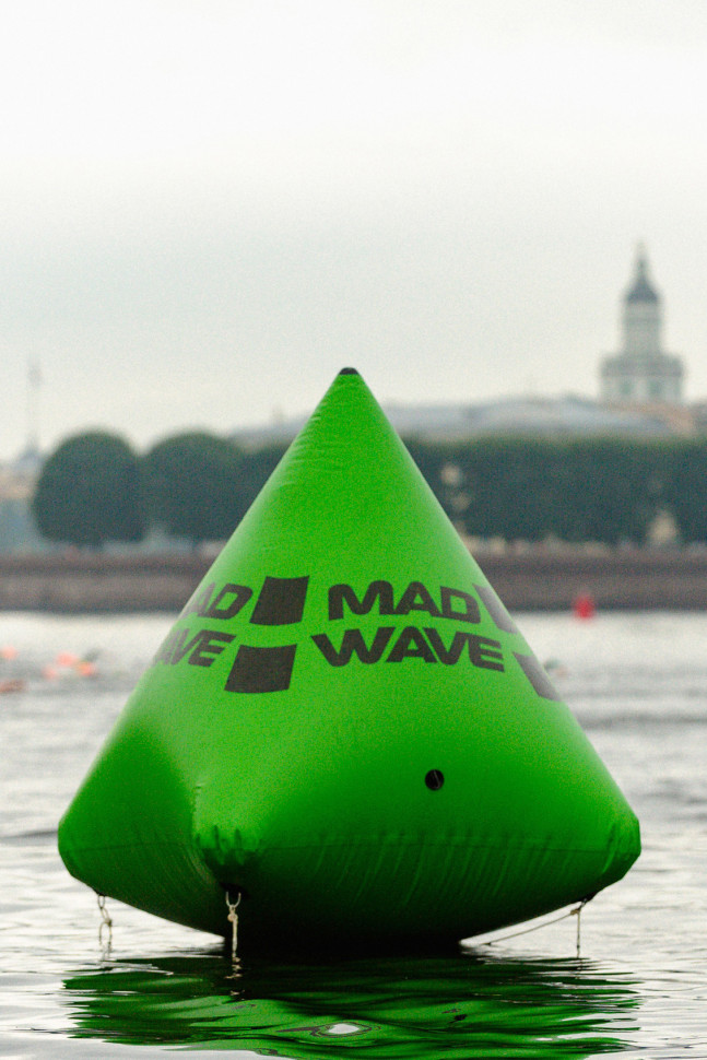 Оборудование для соревнований на ОВ INFLATABLE PYRAMIDE RACE MARK BUOY