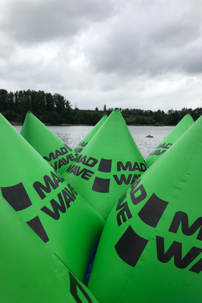 Оборудование для соревнований на ОВ INFLATABLE PYRAMIDE RACE MARK BUOY